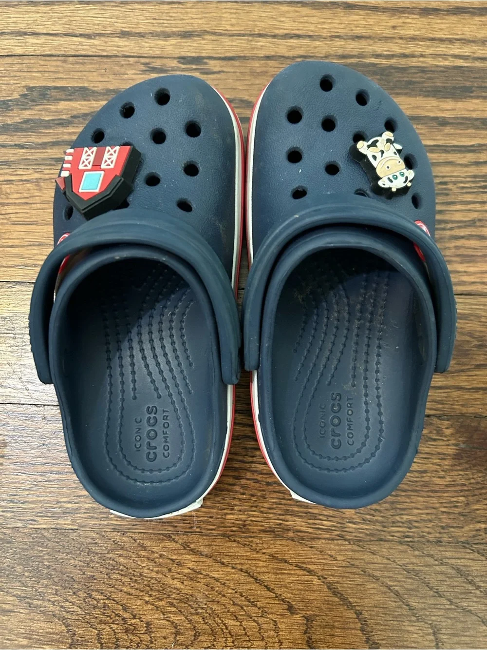 CROCS Kids SIZE 10 Navy Slip-On Clogs with Red Trim and Farm Charms